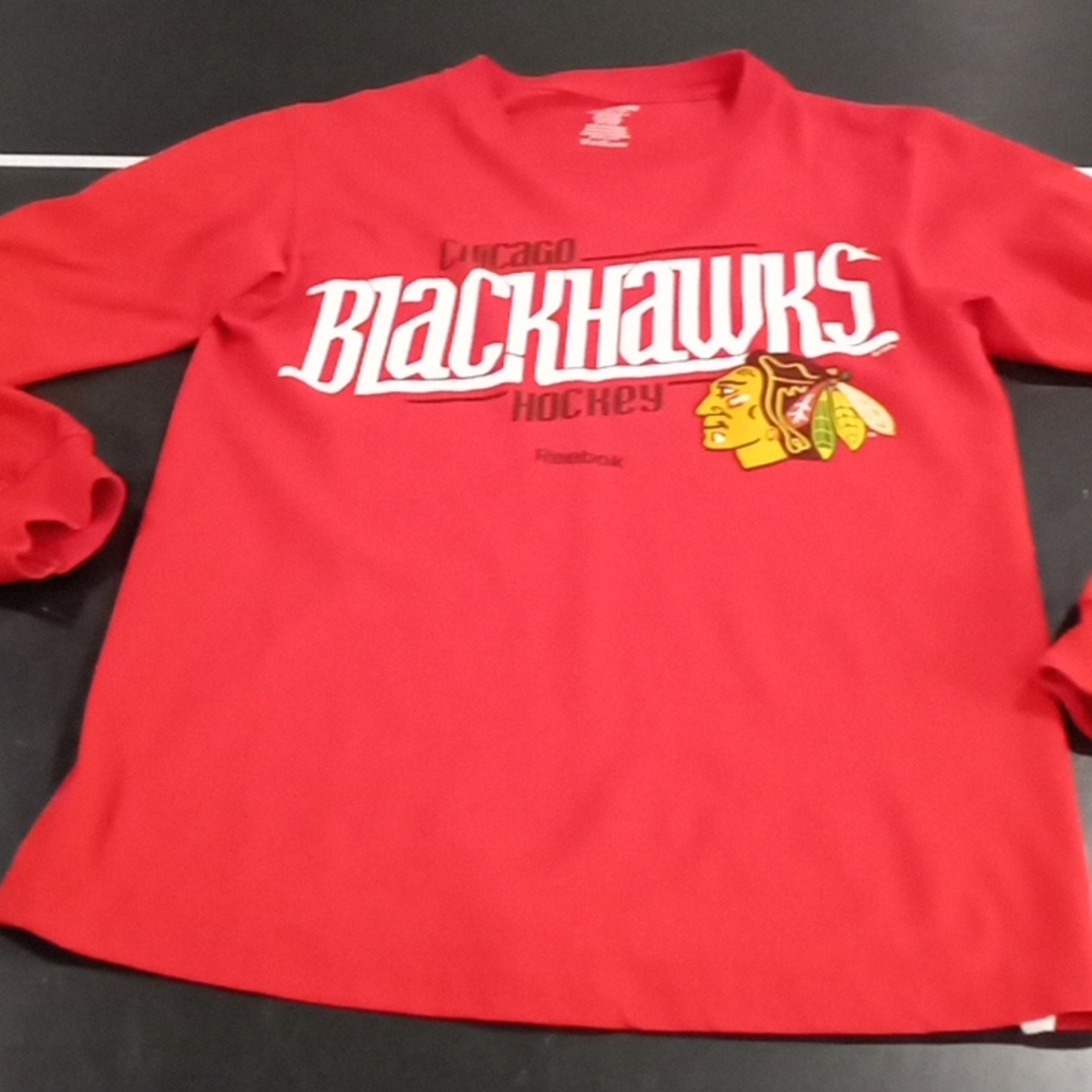 Chicago Blackhawks Hockey Long sleeve Tee Shirt. - Picture 1 of 5